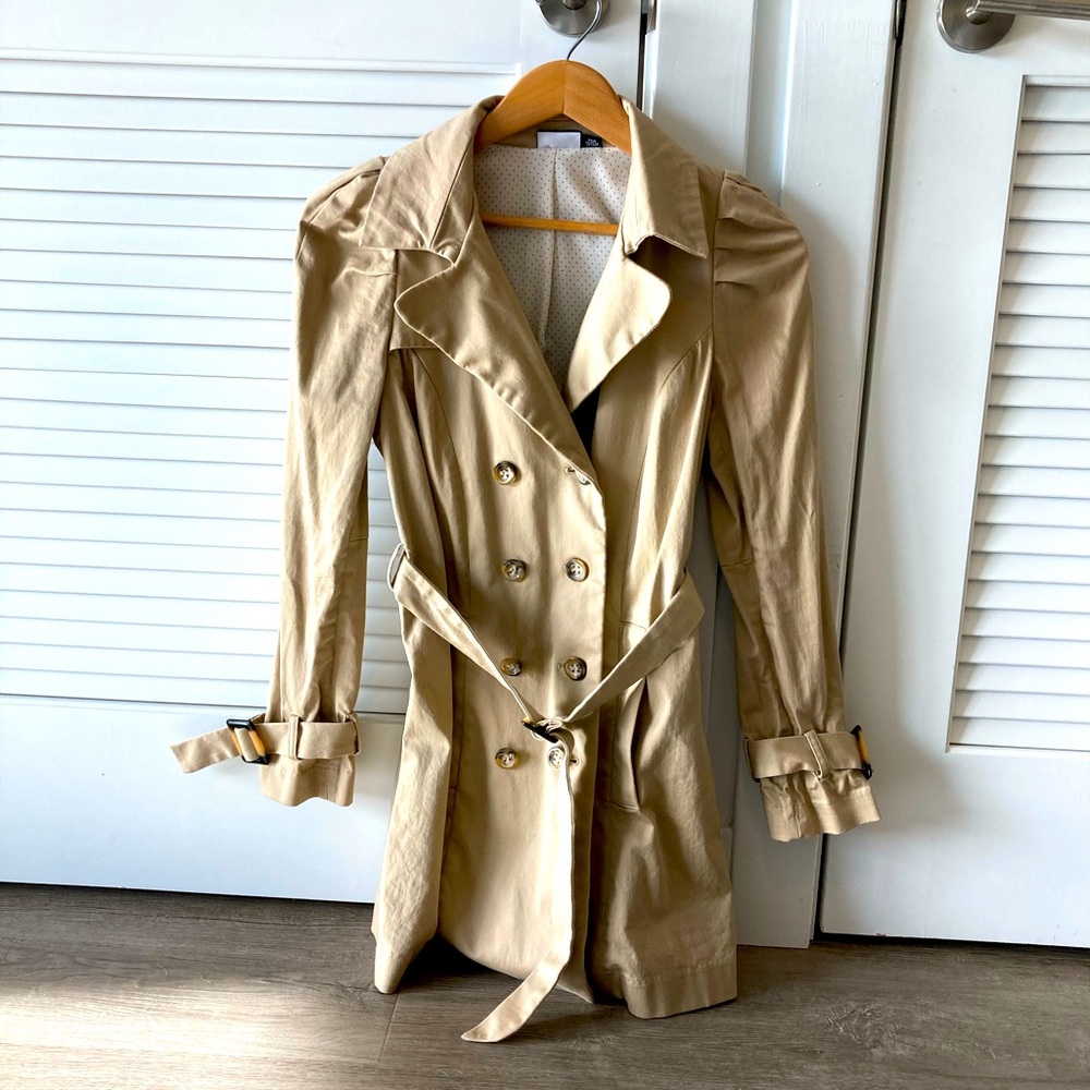Trench Coat - Beige Khaki Tortoiseshell Buttons XS